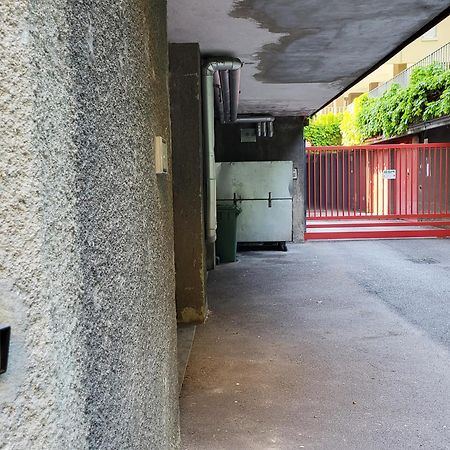 Casa Lariana Apartment Lecco Luaran gambar
