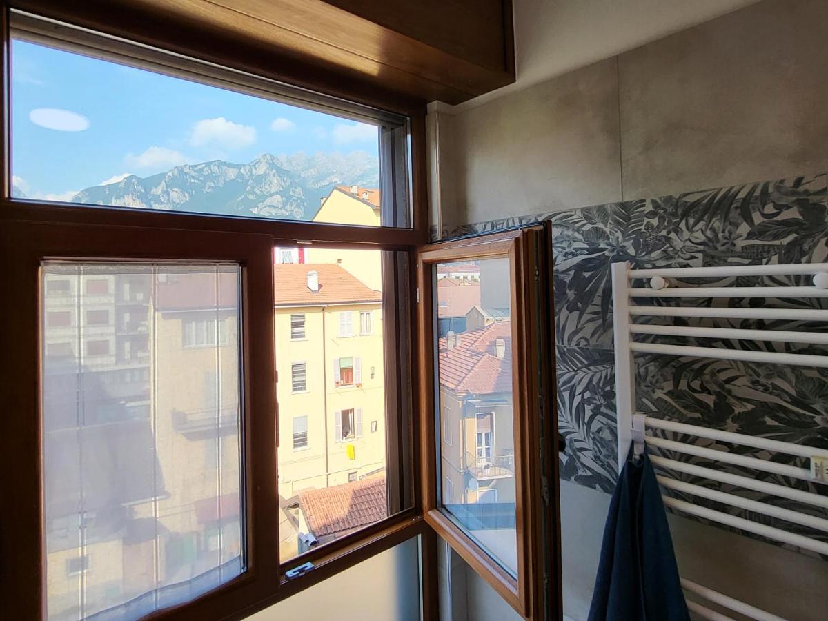 Casa Lariana Apartment Lecco Luaran gambar