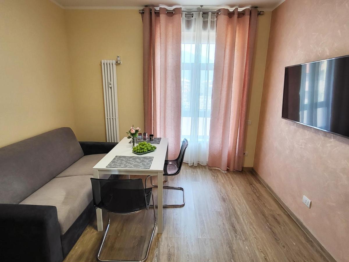 Casa Lariana Apartment Lecco Luaran gambar