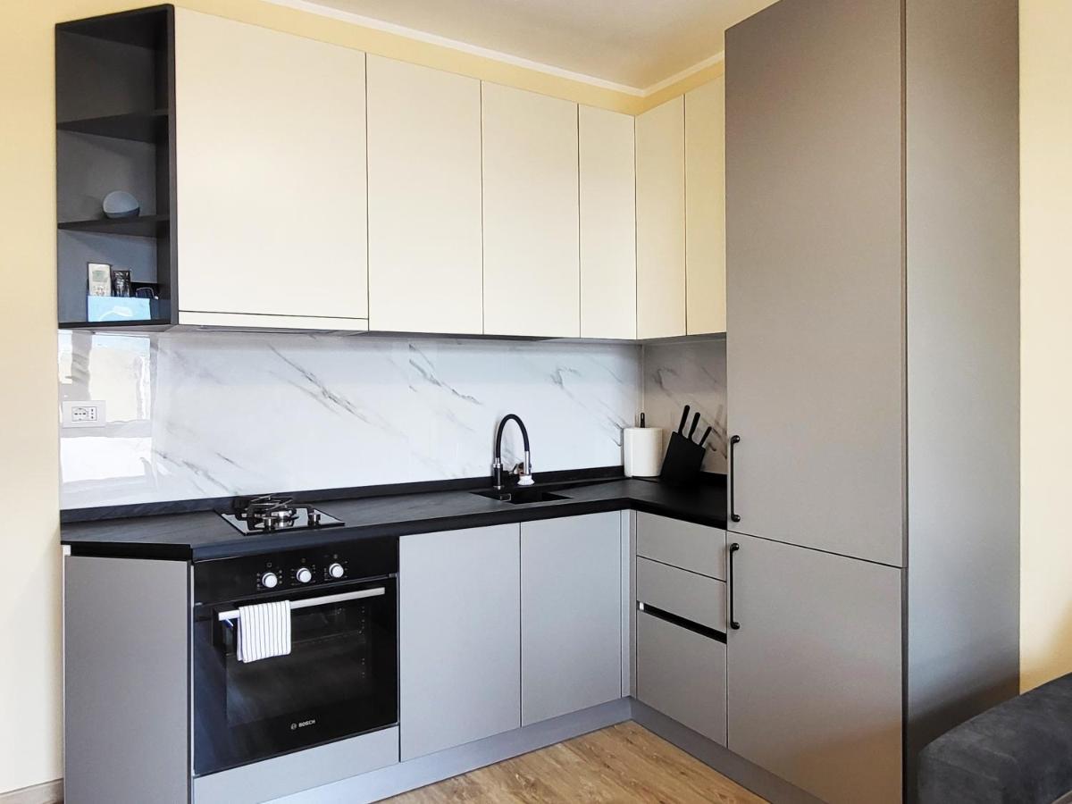 Casa Lariana Apartment Lecco Luaran gambar