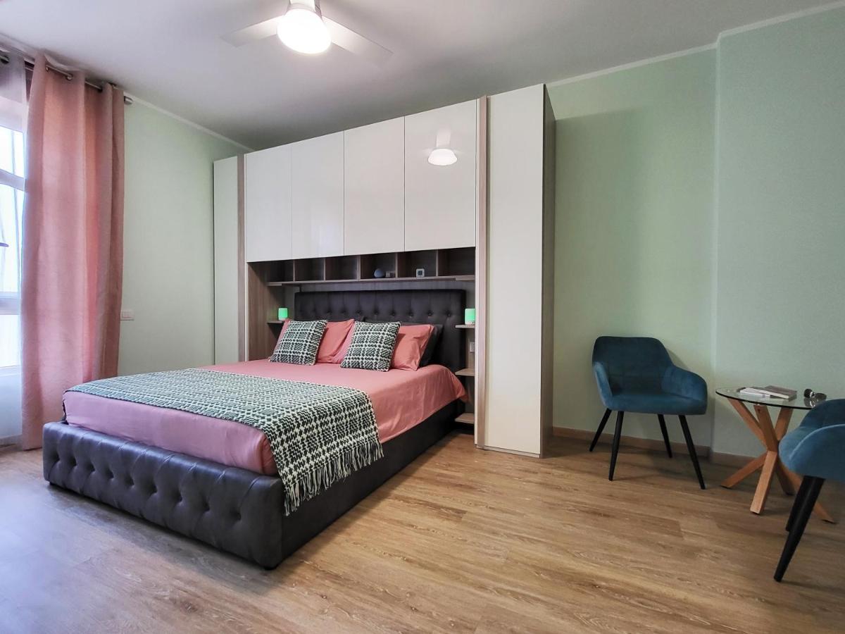 Casa Lariana Apartment Lecco Luaran gambar