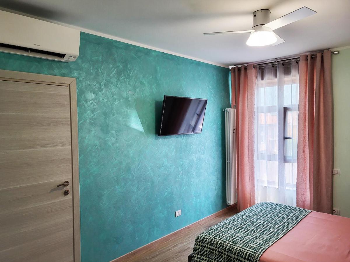 Casa Lariana Apartment Lecco Luaran gambar