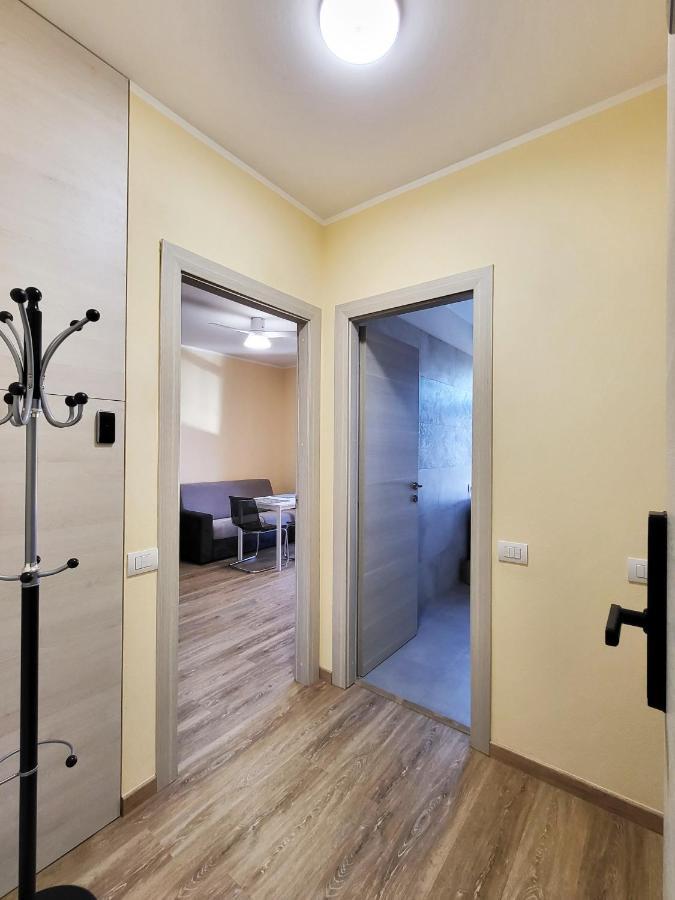 Casa Lariana Apartment Lecco Luaran gambar