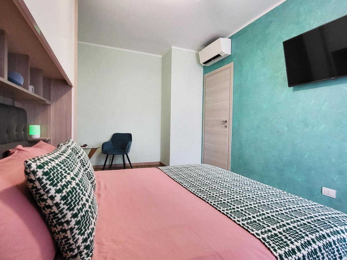 Casa Lariana Apartment Lecco Luaran gambar