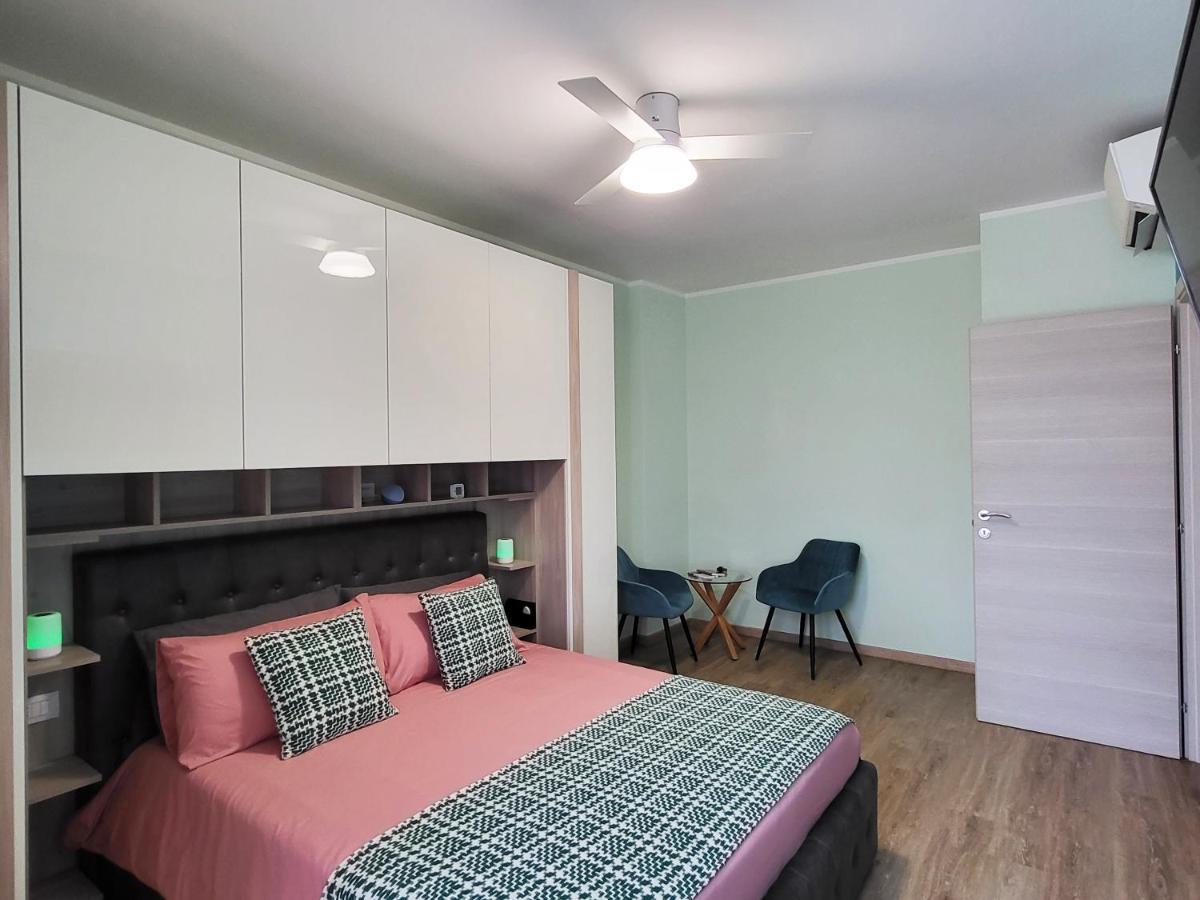 Casa Lariana Apartment Lecco Luaran gambar