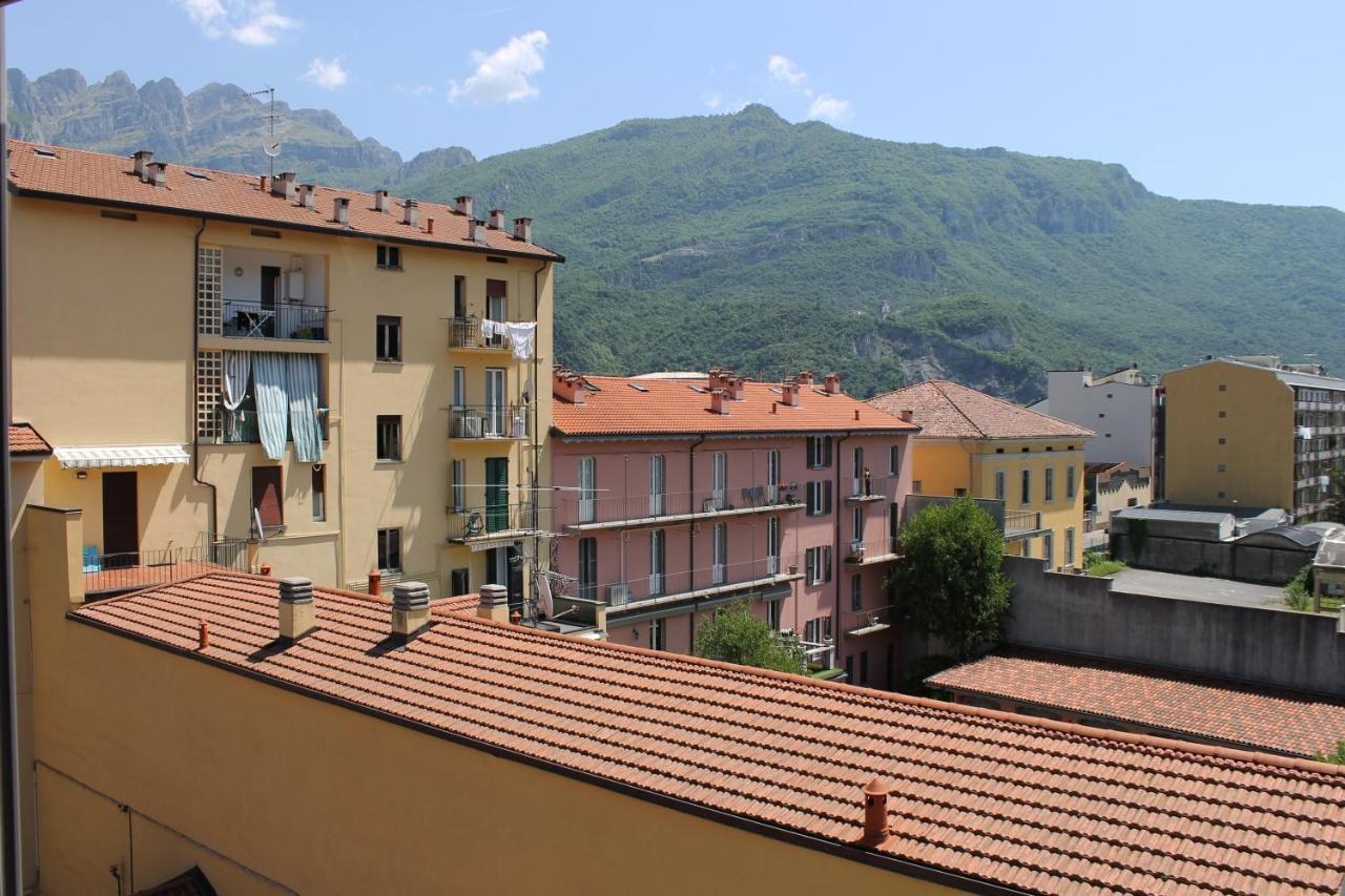 Casa Lariana Apartment Lecco Luaran gambar